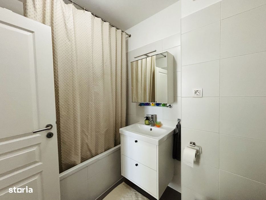 ADORA FOREST: 2 camere + birou, vedere panoramică, parcare inclusă