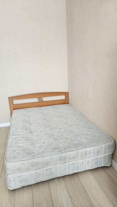 Кровать отдам даром