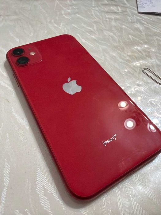 Продам iPhone 11, 64 GB