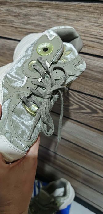 Adidas Astir W
38 2/3 номер
40€