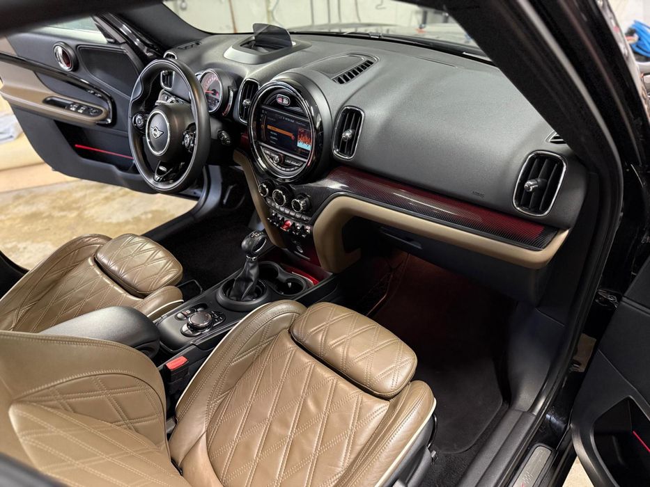 Vând mini cooper countryman