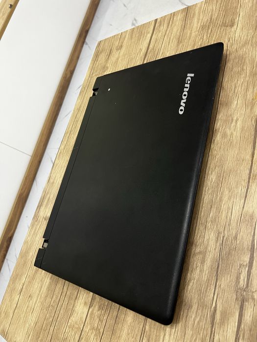 Ноутбук Lenovo idepad 100