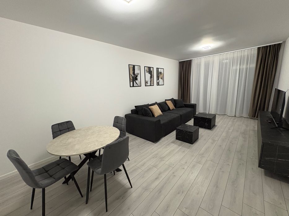 Inchiriez apartament regim hotelier Bistrita.