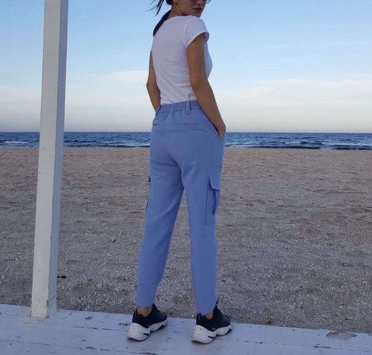Pantaloni cargo subtiri albastri M