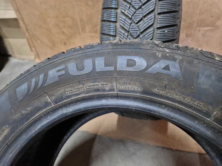 2 Fulda R17 235/55
зимни гуми
DOT2721