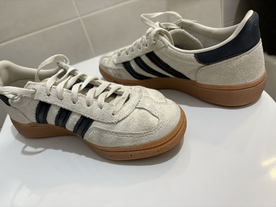 Adidas spezial low