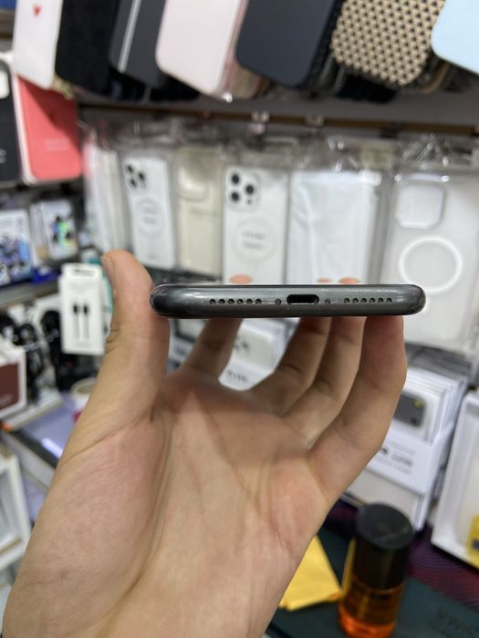 iPhone 11 128Gb ideal