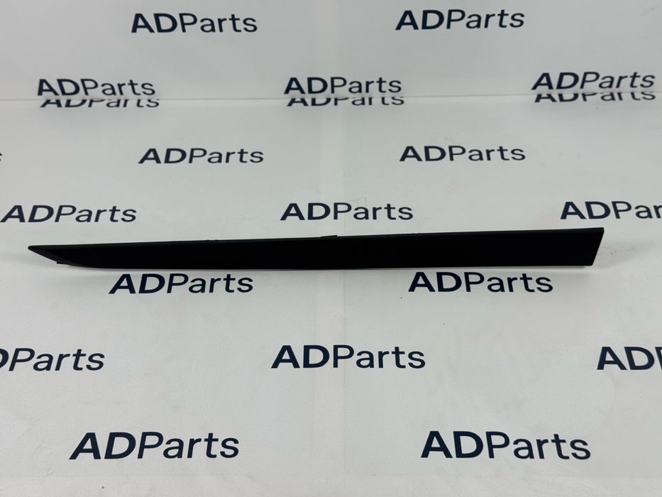 Накладка на переднюю левую дверь для Kia Rio X-Line 2020