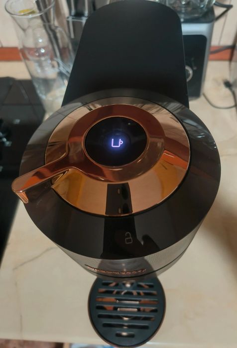 Aparat cafea Nespresso Vertuo