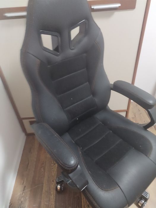 Компьютерное кресло