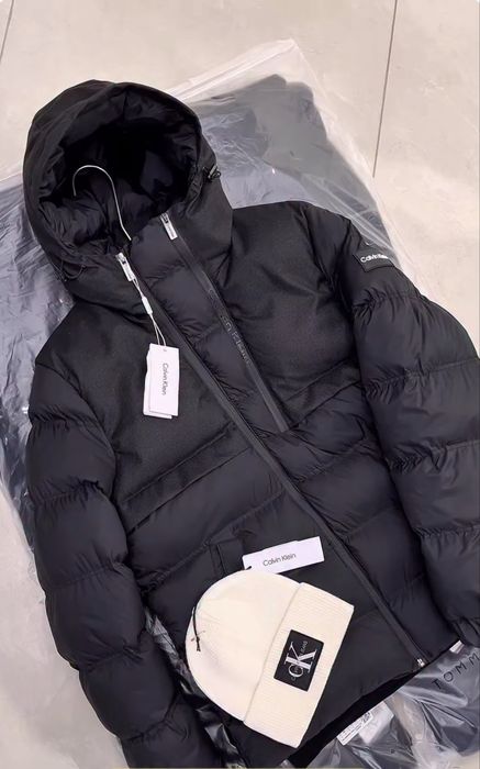 Зимняя куртка Calvin Klein L размер
