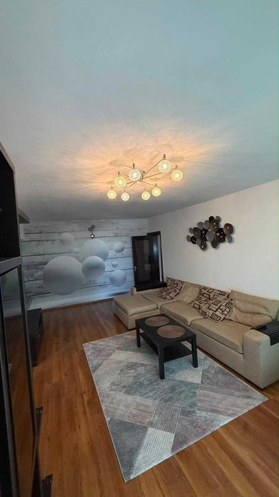 APARTAMENT 3 camere de inchiriat – FRATII GOLESTI