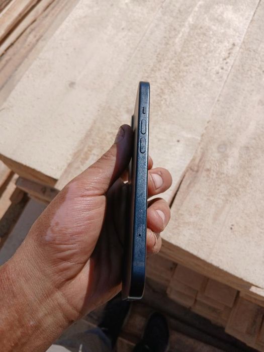 iPhon 15  128gb.