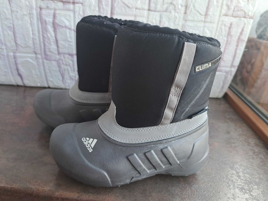 детски ботуши,зимни обувки,боти,апрески,Adidas номер29 за момче,адидас