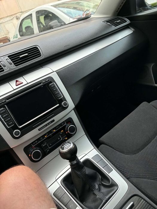 Vând Passat B6 an 2010