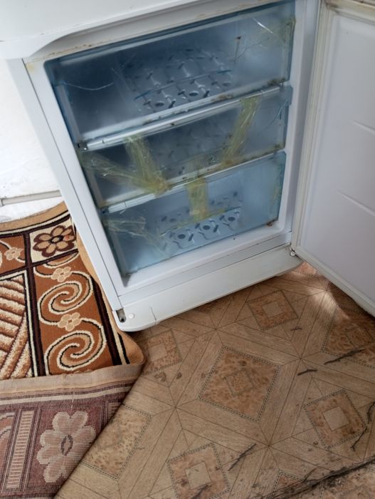 продам холодильник