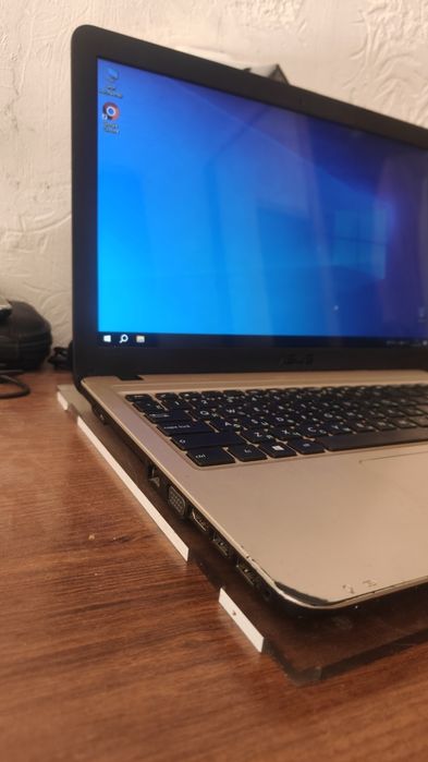 Ноутбук Asus x540sa