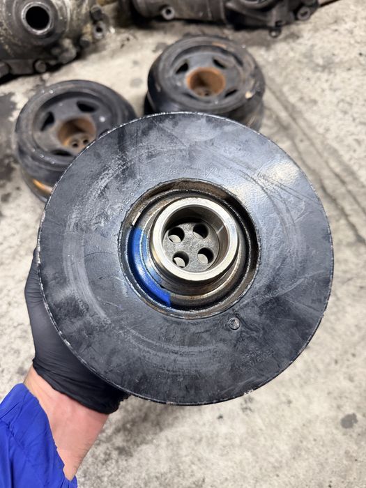 Fulie motor fulie vibrochen bmw m550d f15 f16 f10 f01 381cp n57d30c