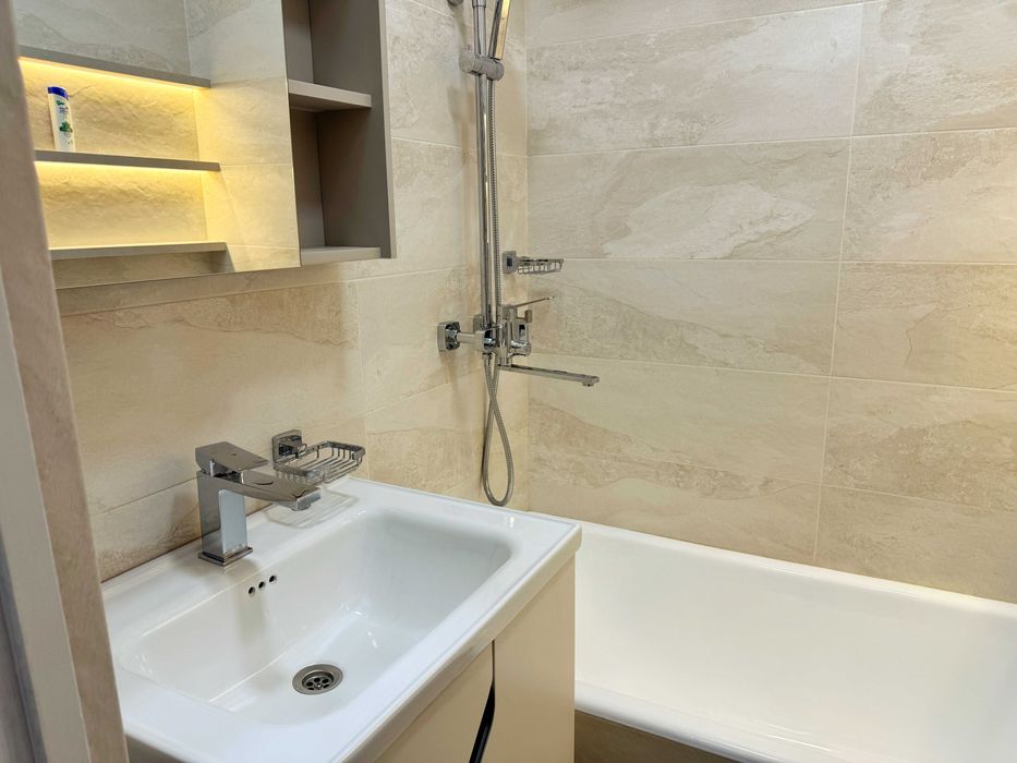 Уютная двухкомнатная квартира Ц5, 6 этаж