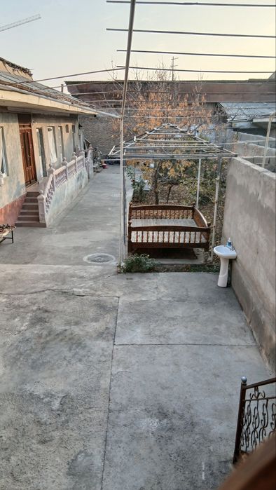 4.3 sotixli hovli