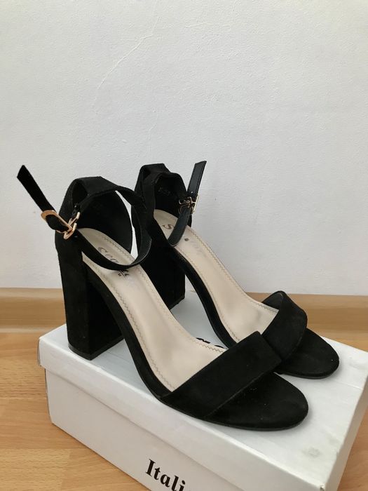 Обувки на ток.. ..