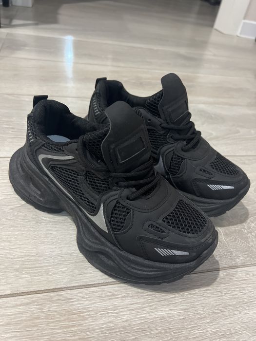 Новые кросовки! Недорого