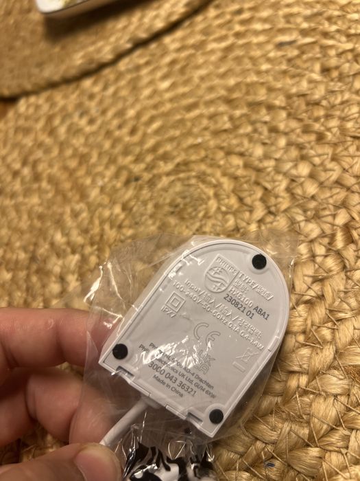 Чисто ново оригинално зарядно Philips sonicare