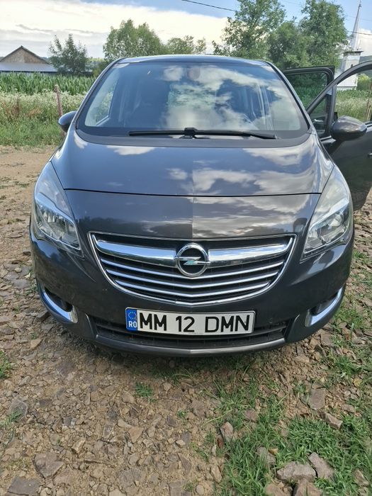 Vând Opel Meriva