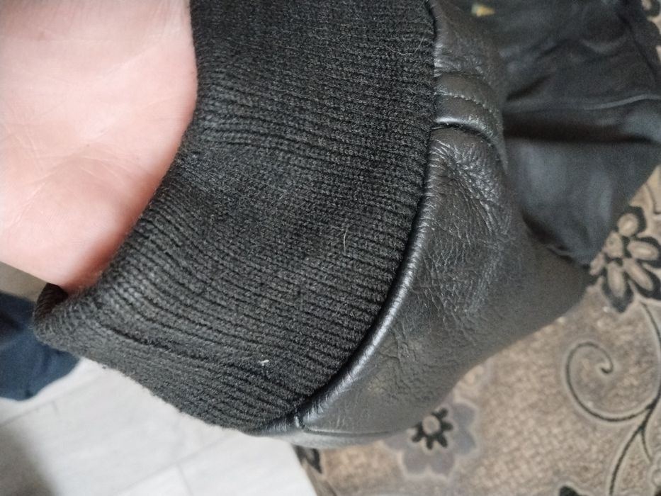 Продам кожаную куртку