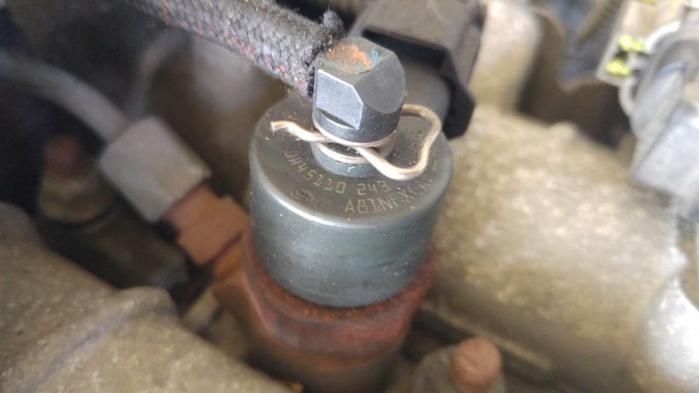 Injector 1.9 cdti opel zafira 0445110243