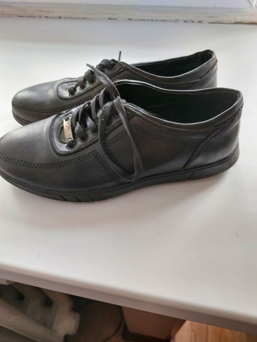 Срочно ! Продам туфли