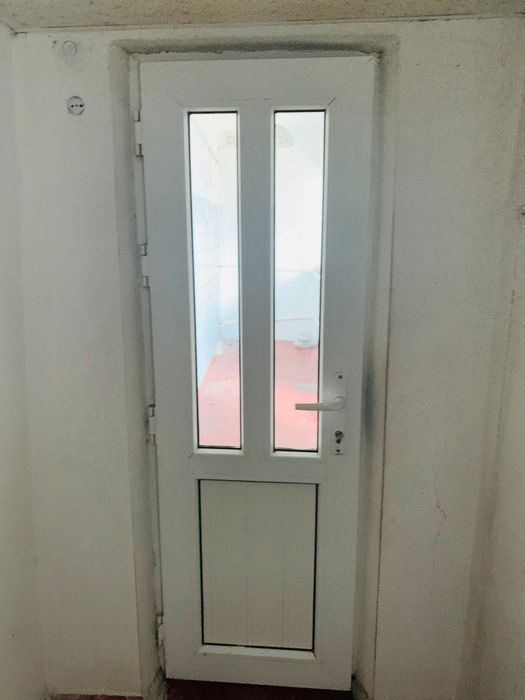 Пластик терезе темір есік сатылады