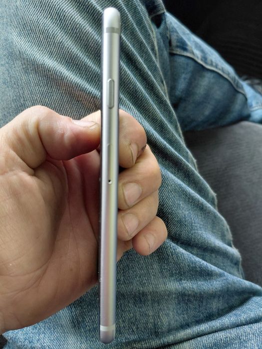 Айфон 6s продам .