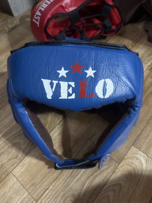 Боксерский шлем VELO (aiba) L