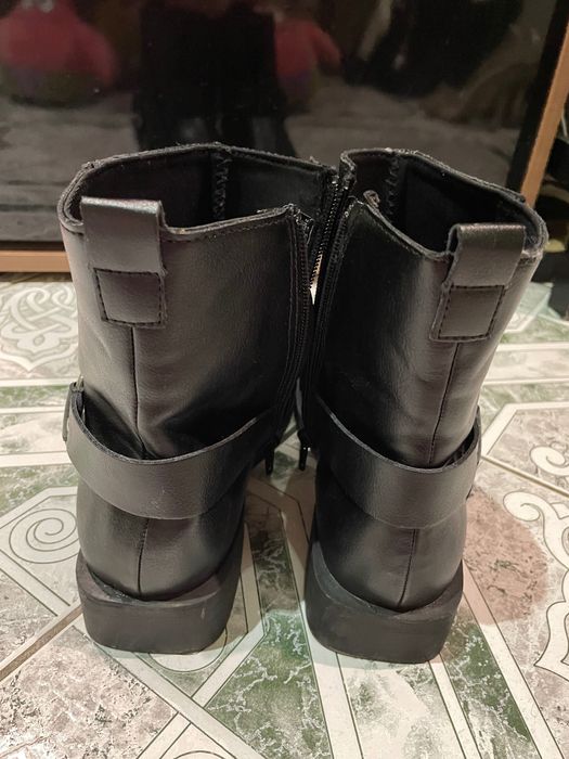 Дамски боти Зара
