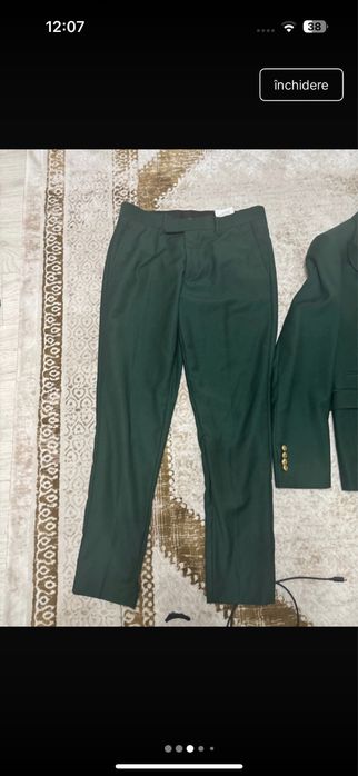 Costum elegant maretial foarte bun