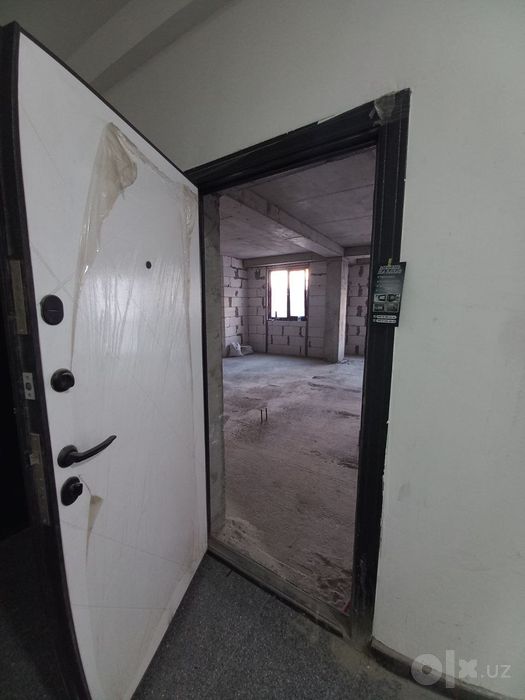 Продаётся 3х ком квартира навастройка каробка