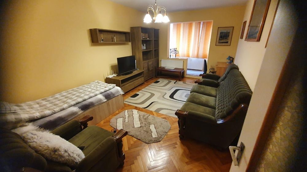 Apartament doua camere de inchiriat