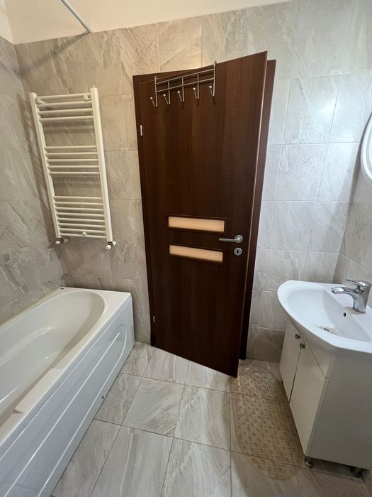 Închiriez apartament 2 camere