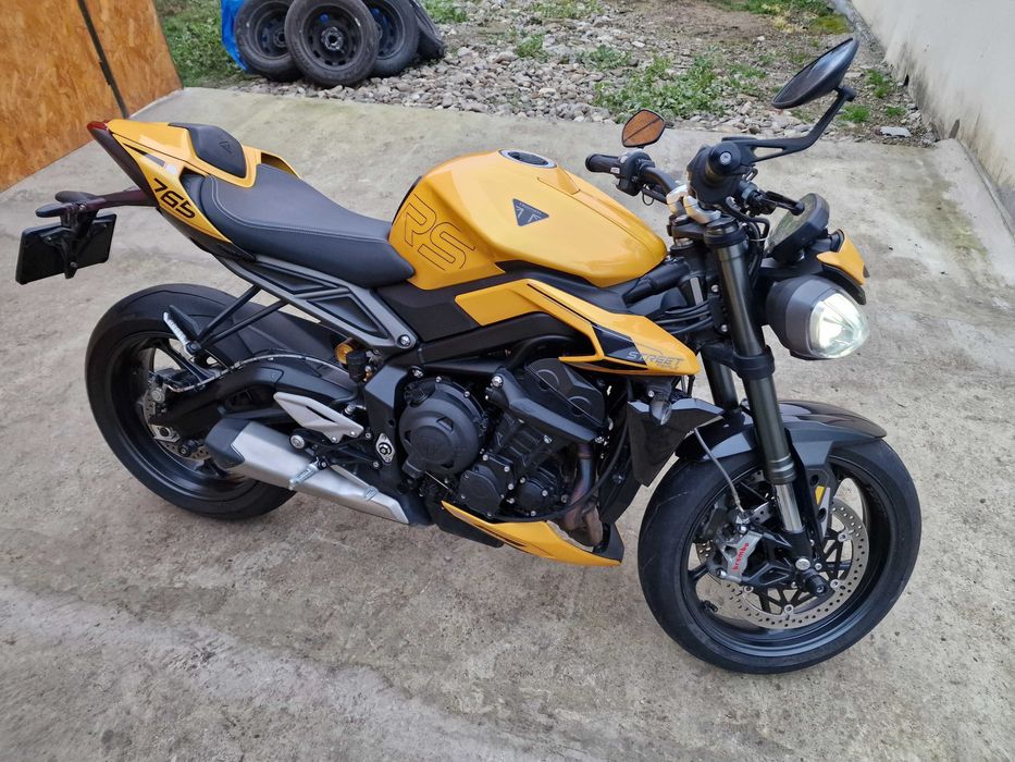 Triumph Street Triple 765 RS. 2024. In Garanție. Accesorii de 1000€