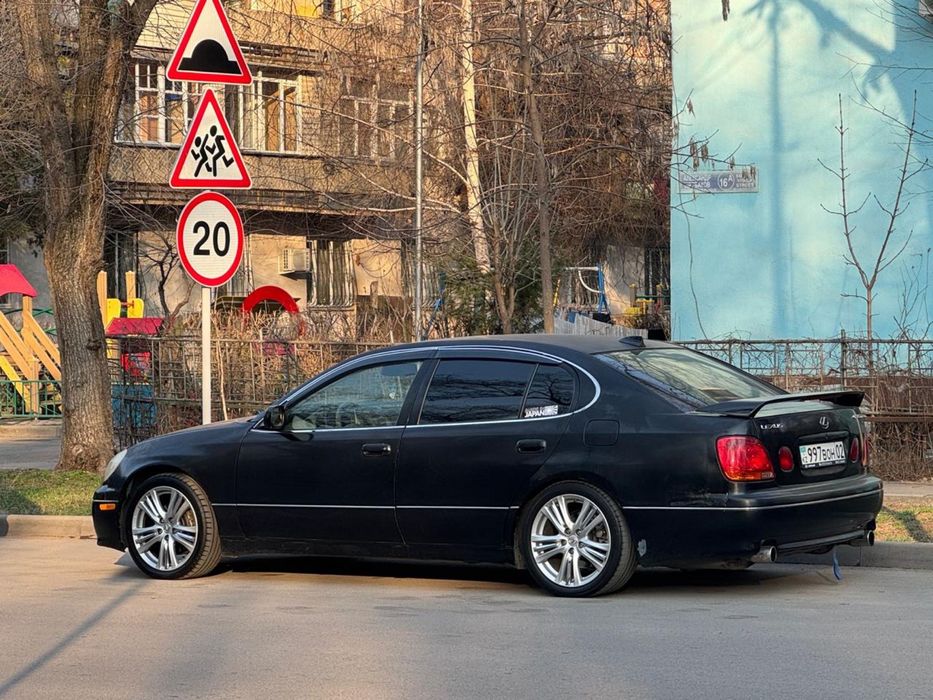 Продам диски от лексус gs300 гибрит