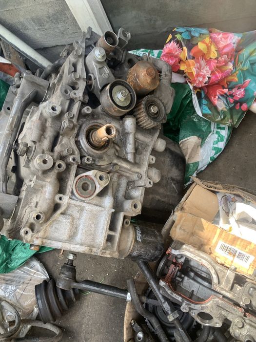 Продам матор от субарика ej25