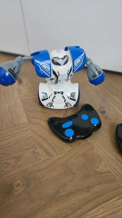 Set 2 Roboti cu Radiocomanda Robo Kombat