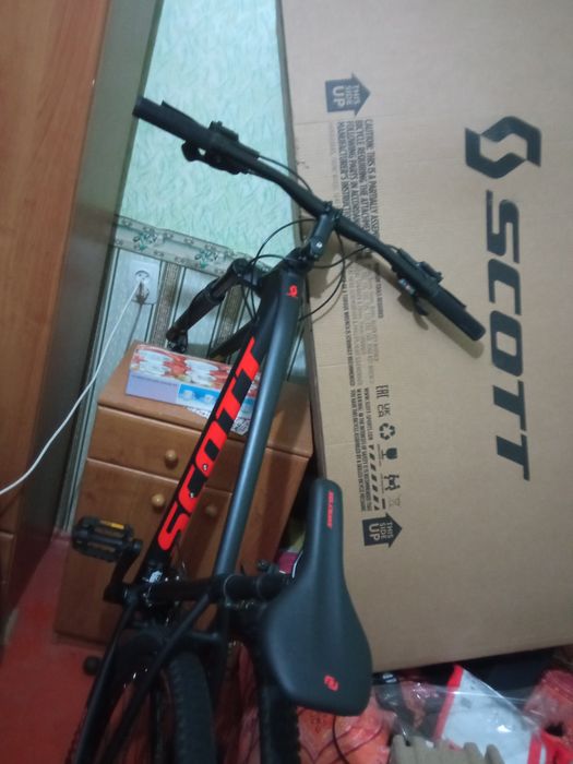 Велосипед горный полупрофессиональный покупал за 370.000