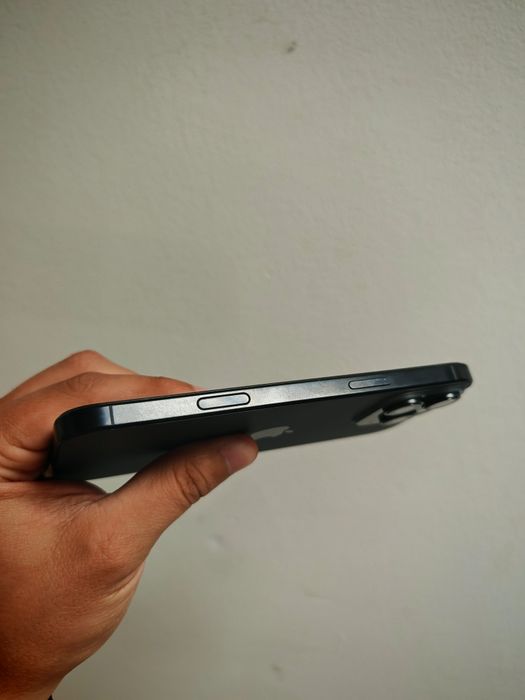iPhone 16 Pro Max  Black Titanium / Гаранция!