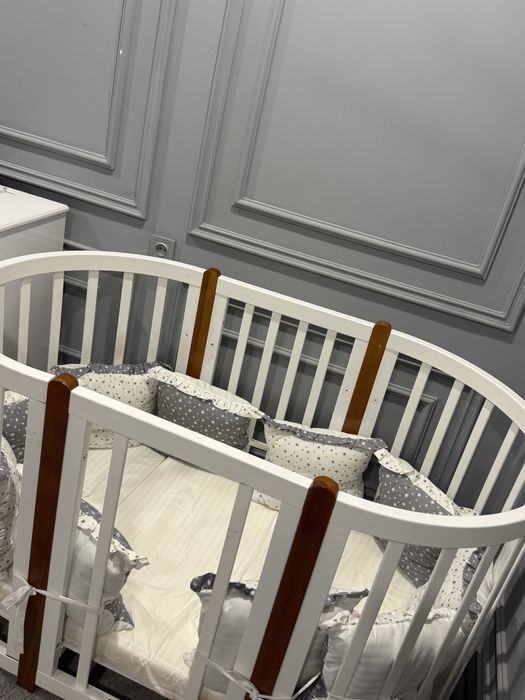 Детская кроватка