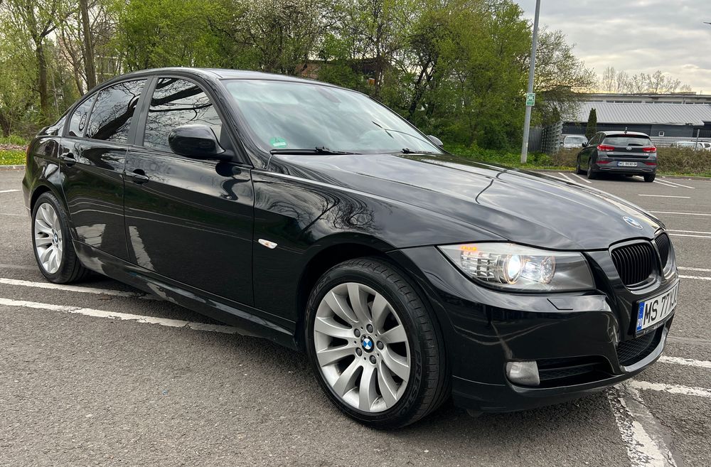 BMW Seria 3 2.0d e90 LCI