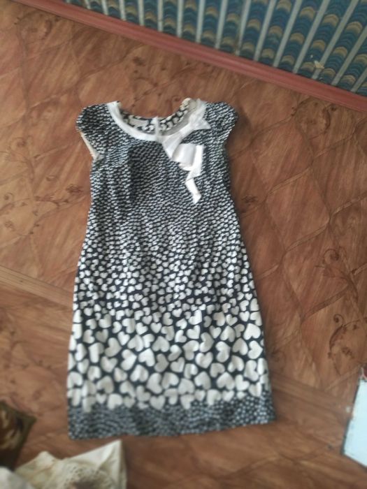Платья женские разные