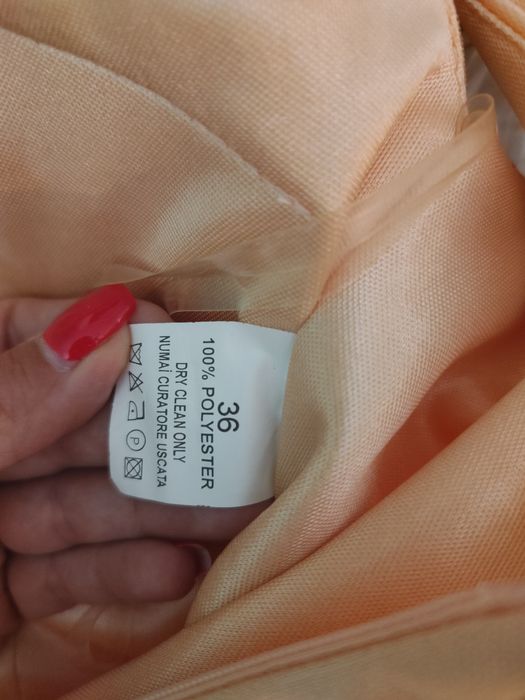 Официална рокля размер 36/S. Цвят пудра