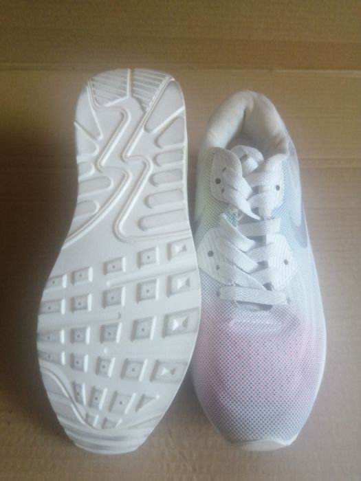 Дамски маратонки, маркови.номер 35.